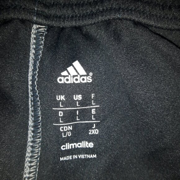Pre-Owned Addidas short - Picture 3 of 3